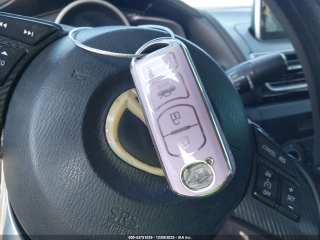 JM1BM1U79G1303583 Mazda Mazda3 I Sport