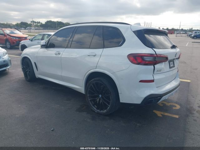 2022 BMW X5 5UXCR4C01N9K75450 Photo 2