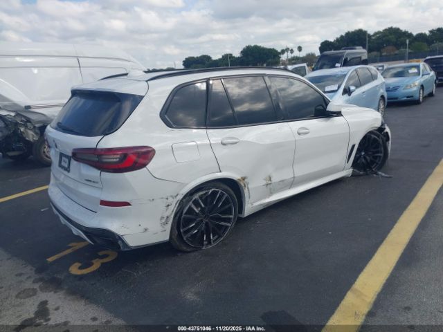 2022 BMW X5 5UXCR4C01N9K75450 Photo 3