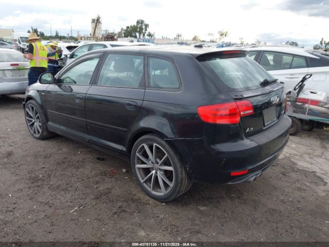 2010 AUDI A3 WAUKEAFM0AA044583 Photo 2