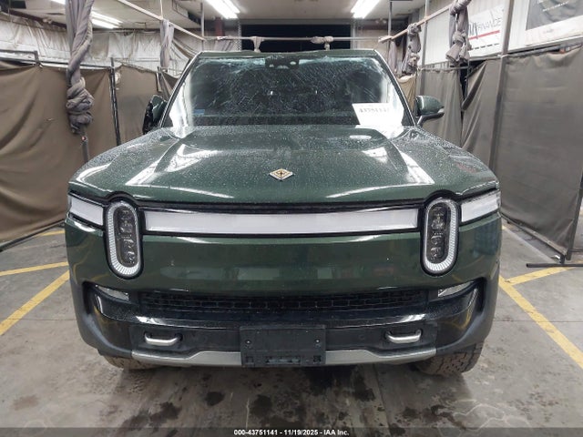 Rivian R1t Adventure 2022 7FCTGAAA8NN008650 Image 12