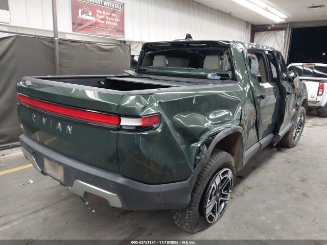 Rivian R1t Adventure 2022 7FCTGAAA8NN008650 Image 4