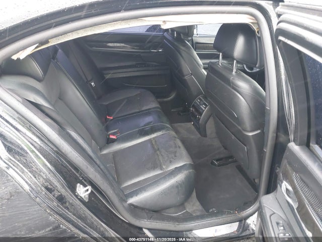 WBAYA8C56ED228149 BMW 750i
