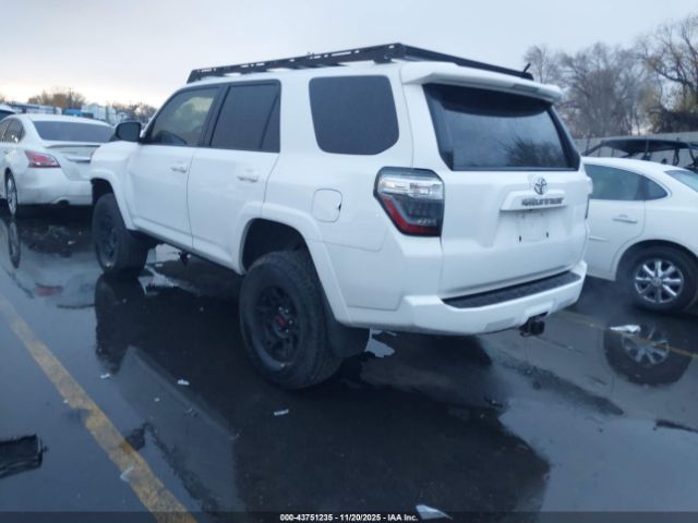 2016 TOYOTA 4RUNNER JTEBU5JR7G5376792 Photo 2