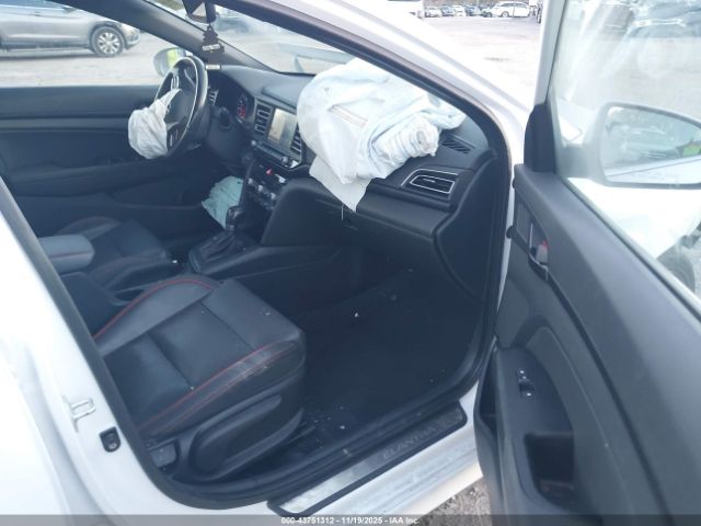 2019 HYUNDAI ELANTRA KMHD04LB6KU835954 Photo 4