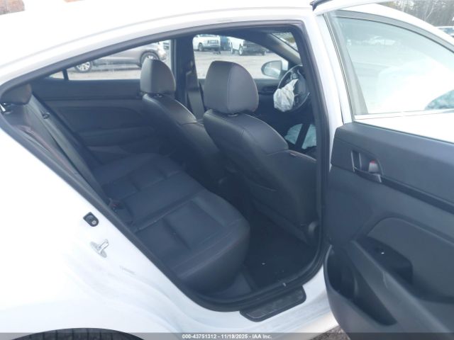 2019 HYUNDAI ELANTRA KMHD04LB6KU835954 Photo 7