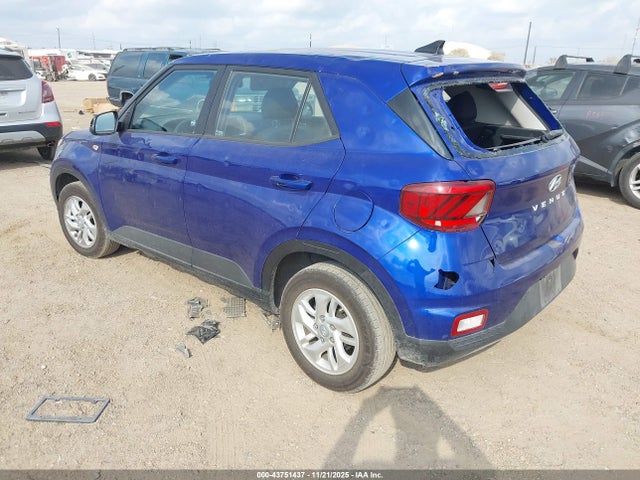 2021 HYUNDAI VENUE KMHRB8A39MU066677 Photo 2