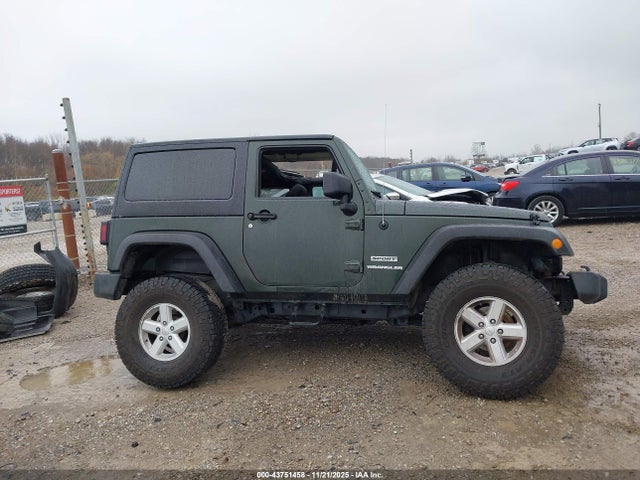 Продажа на аукционе авто 2011 Jeep Wrangler Sport, vin: 1J4AA2D15BL579630, номер лота: 43751458
