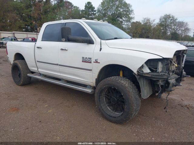 2017 RAM 2500 3C6UR5DLXHG685261
