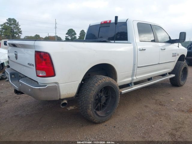 2017 RAM 2500 3C6UR5DLXHG685261 Photo 3