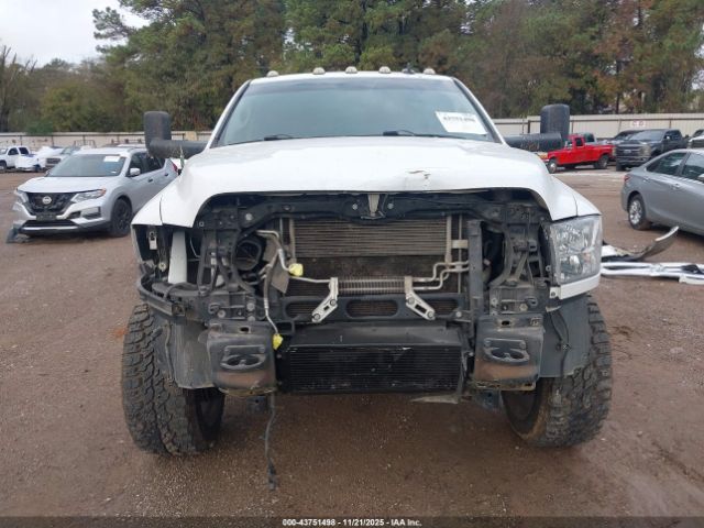 2017 RAM 2500 3C6UR5DLXHG685261 Photo 5