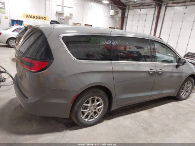 2025 CHRYSLER PACIFICA 2C4RC1BG9SR554791 Photo 3