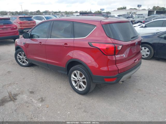 2019 FORD ESCAPE 1FMCU0GD5KUA40995 Photo 2