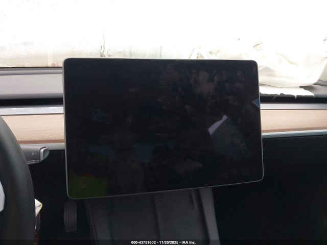 2023 TESLA MODEL 3 5YJ3E1EB1PF633780 Photo 6