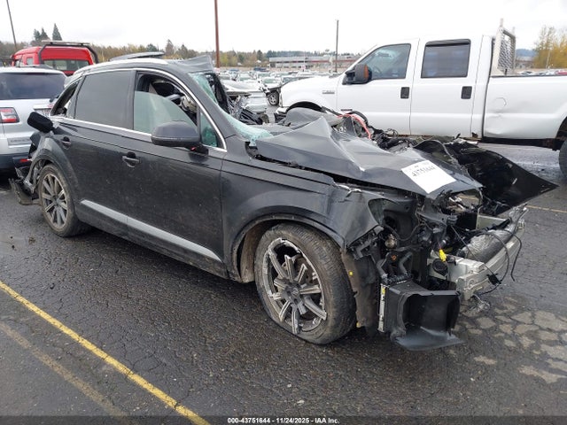 2017 AUDI Q7 WA1LAAF74HD016253 Photo 0