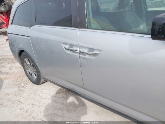 2011 HONDA ODYSSEY 5FNRL5H66BB002263 Photo 5