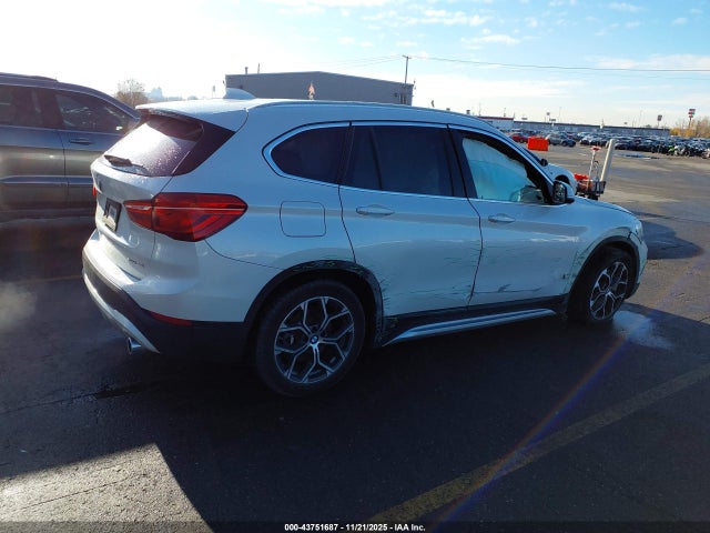 WBXJG9C01N5V05512 BMW X1 Xdrive28i
