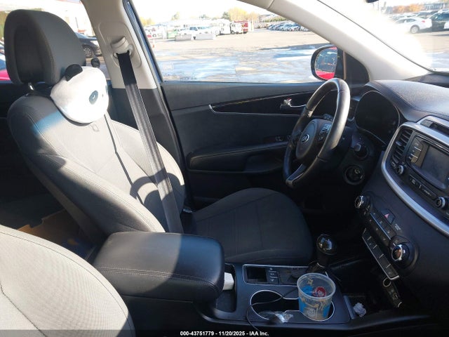 5XYPGDA56GG147598 KIA Sorento 3.3l Lx