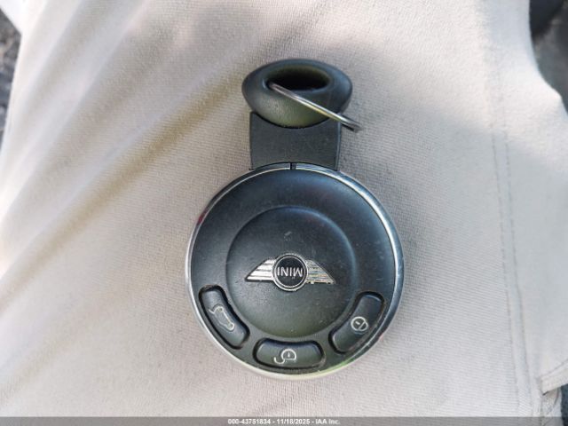 2010 MINI COOPER WMWMR3C52ATU97906 Photo 10