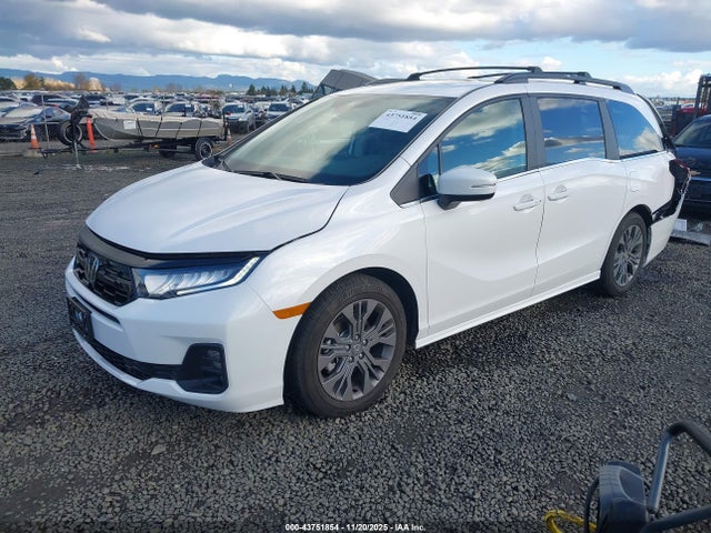Honda Odyssey Touring 2025 5FNRL6H81SB031581 Image 2
