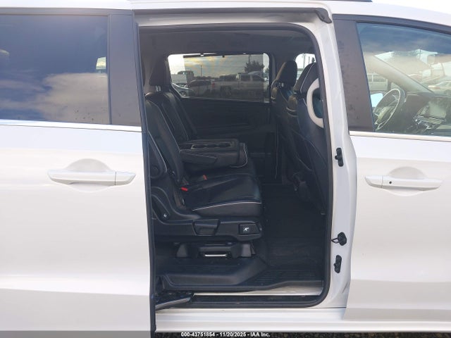 Honda Odyssey Touring 2025 5FNRL6H81SB031581 Image 8