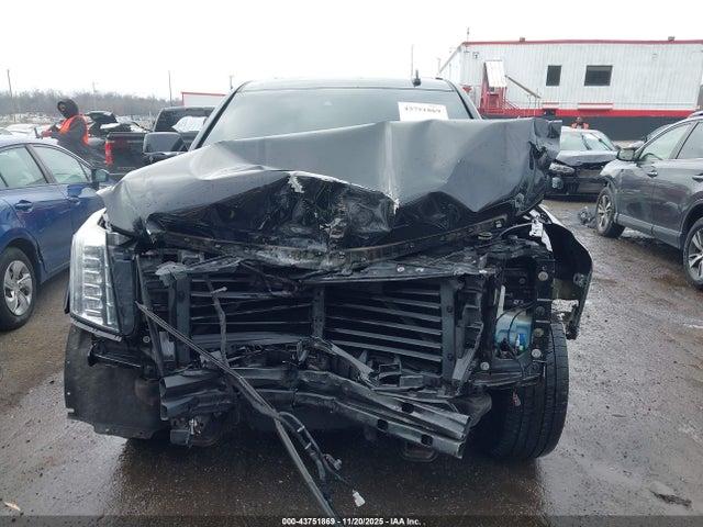 Продажа на аукционе авто 2020 Cadillac Escalade Esv 4wd Luxury, vin: 1GYS4HKJ8LR120236, номер лота: 43751869