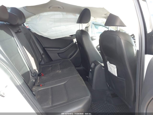 3VWD07AJ9FM357231 Volkswagen Jetta 1.8t Se