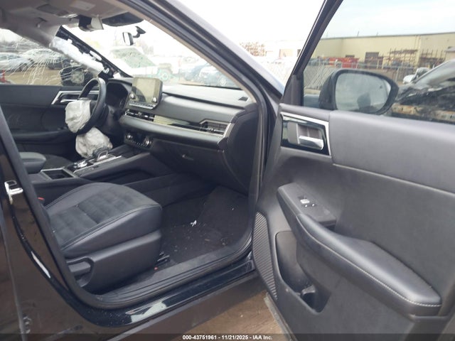 Продажа на аукционе авто 2022 Mitsubishi Outlander, vin: JA4J4UA89NZ031703, номер лота: 43751961