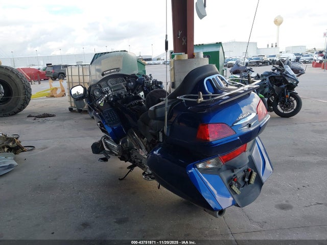 2014 HONDA GL1800 JH2SC68L2EK200141 Photo 2