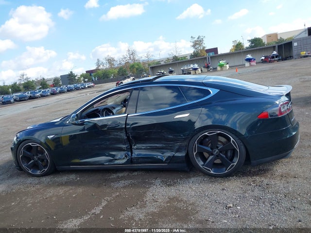 Aukcja sprzedaży 2012 Tesla Model S Performance/signature Performance, vin: 5YJSA1DP2CFP01471, numer aukcji: 43751997