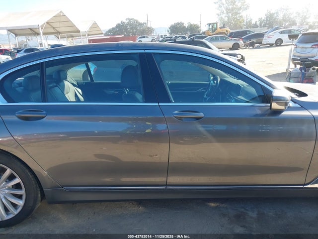 Продажа на аукционе авто 2018 Bmw 740i, vin: WBA7E2C54JG742961, номер лота: 43752014