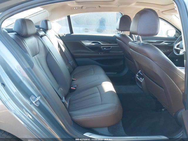 Продажа на аукционе авто 2018 Bmw 740i, vin: WBA7E2C54JG742961, номер лота: 43752014