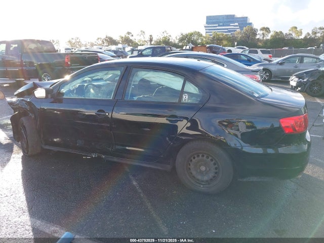 3VW2K7AJ0EM405442 Volkswagen Jetta 2.0l S