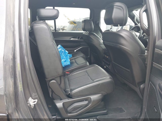 Продажа на аукционе авто 2024 Jeep Wagoneer Series Ii 4x4, vin: 1C4SJVBPXRS101268, номер лота: 43752104