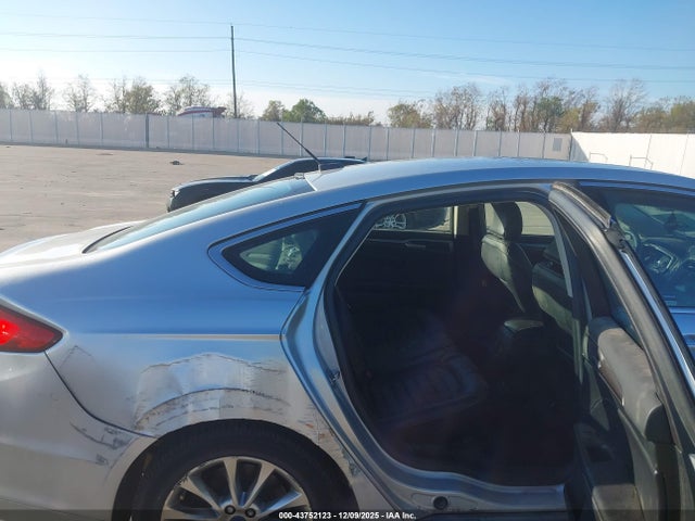 Ford Fusion Energi Se Luxury 2017 3FA6P0PU3HR105843 Image 8