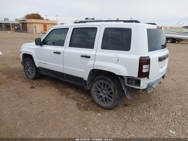 1C4NJPBA8GD732560 Jeep Patriot Sport