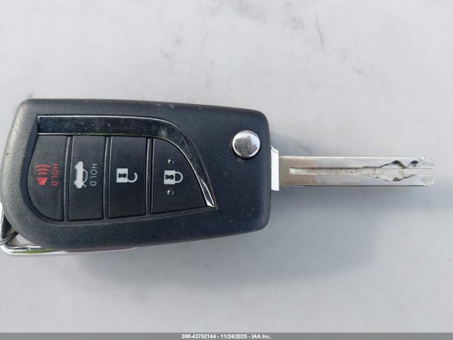 Toyota COROLLA LE 2022 5YFEPMAE2NP373797 Image 11