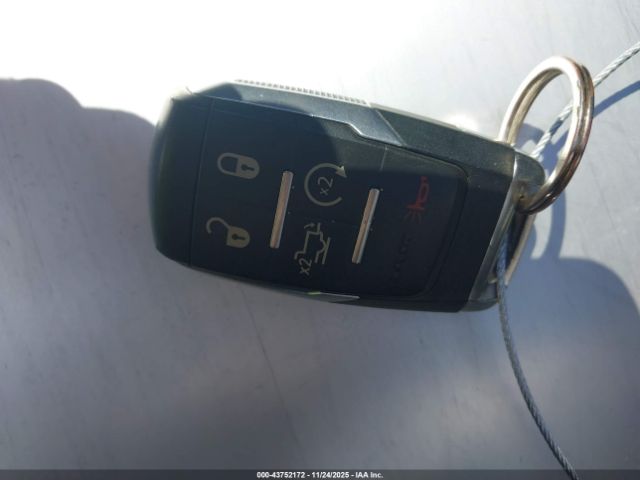 2020 RAM 2500 3C6UR5NL9LG284601 Photo 10