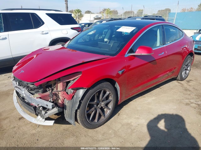 2018 TESLA MODEL 3 5YJ3E1EA5JF045962 Photo 1