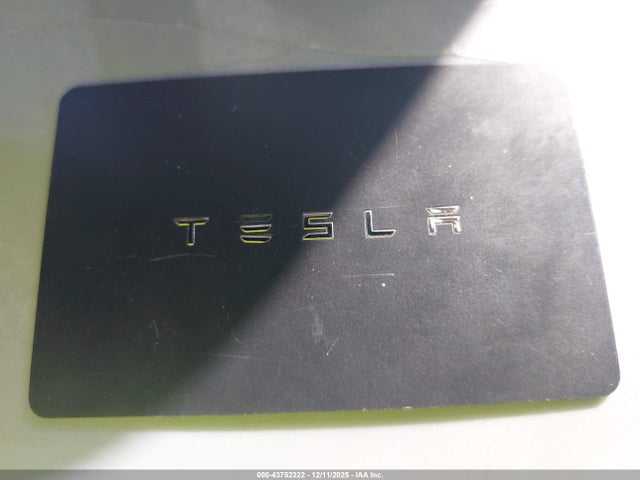 2020 TESLA MODEL Y 5YJYGDEE8LF006810 Photo 10