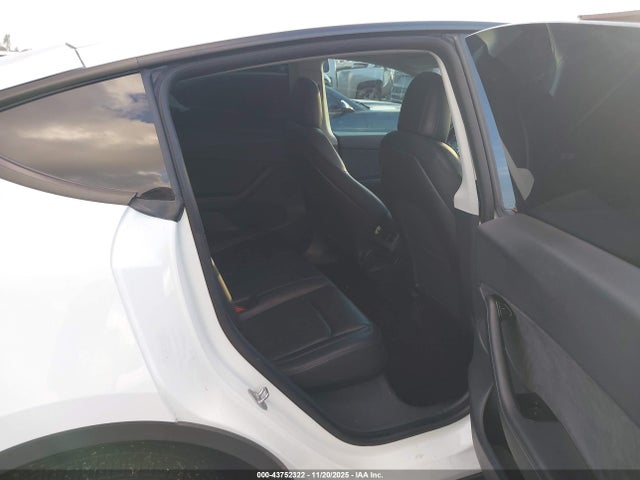 2020 TESLA MODEL Y 5YJYGDEE8LF006810 Photo 7