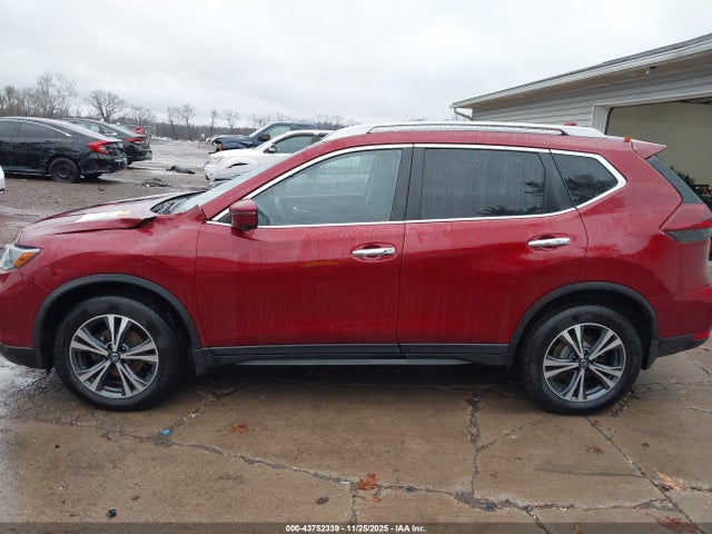 43752339 :رقم المزاد ، 5N1AT2MV9KC826209 vin ، 2019 Nissan Rogue Sv مزاد بيع