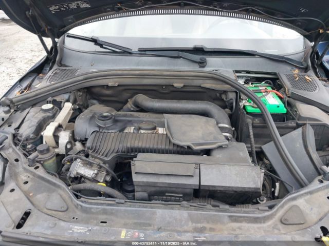 2015 VOLVO XC60 YV4612RK0F2650898 Photo 9