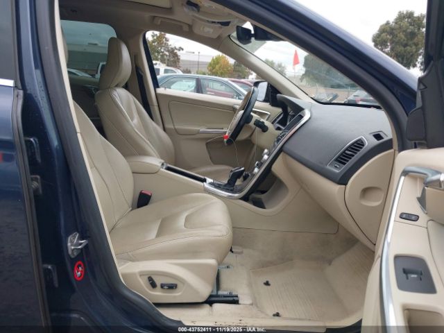 2015 VOLVO XC60 YV4612RK0F2650898 Photo 4