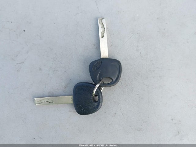 3KPA24AB4KE211931 KIA RIO LX