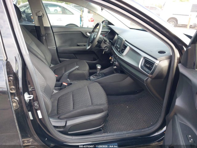 3KPA24AB4KE211931 KIA RIO LX
