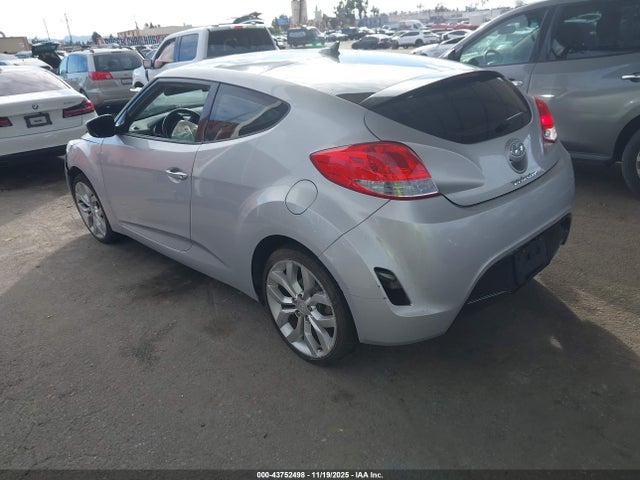 2013 HYUNDAI VELOSTER KMHTC6AD7DU162694 Photo 2