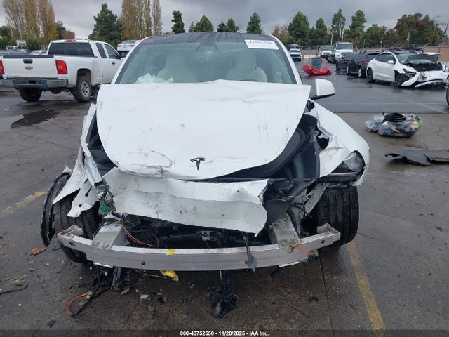 2021 TESLA MODEL Y 5YJYGDEE4MF081036 Photo 5