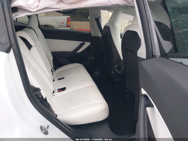 2021 TESLA MODEL Y 5YJYGDEE4MF081036 Photo 7
