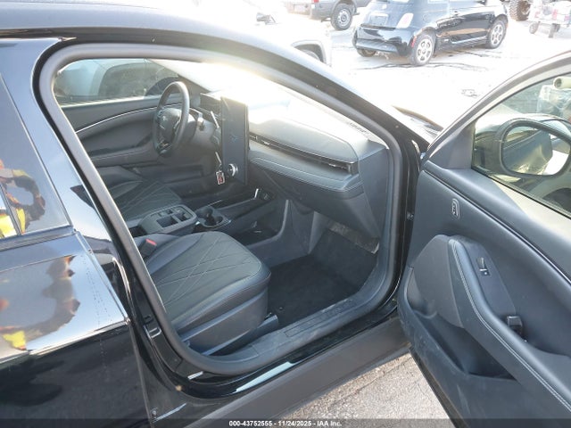 2025 FORD MUSTANG MACH-E 3FMTK1S57SMA30016 Photo 4